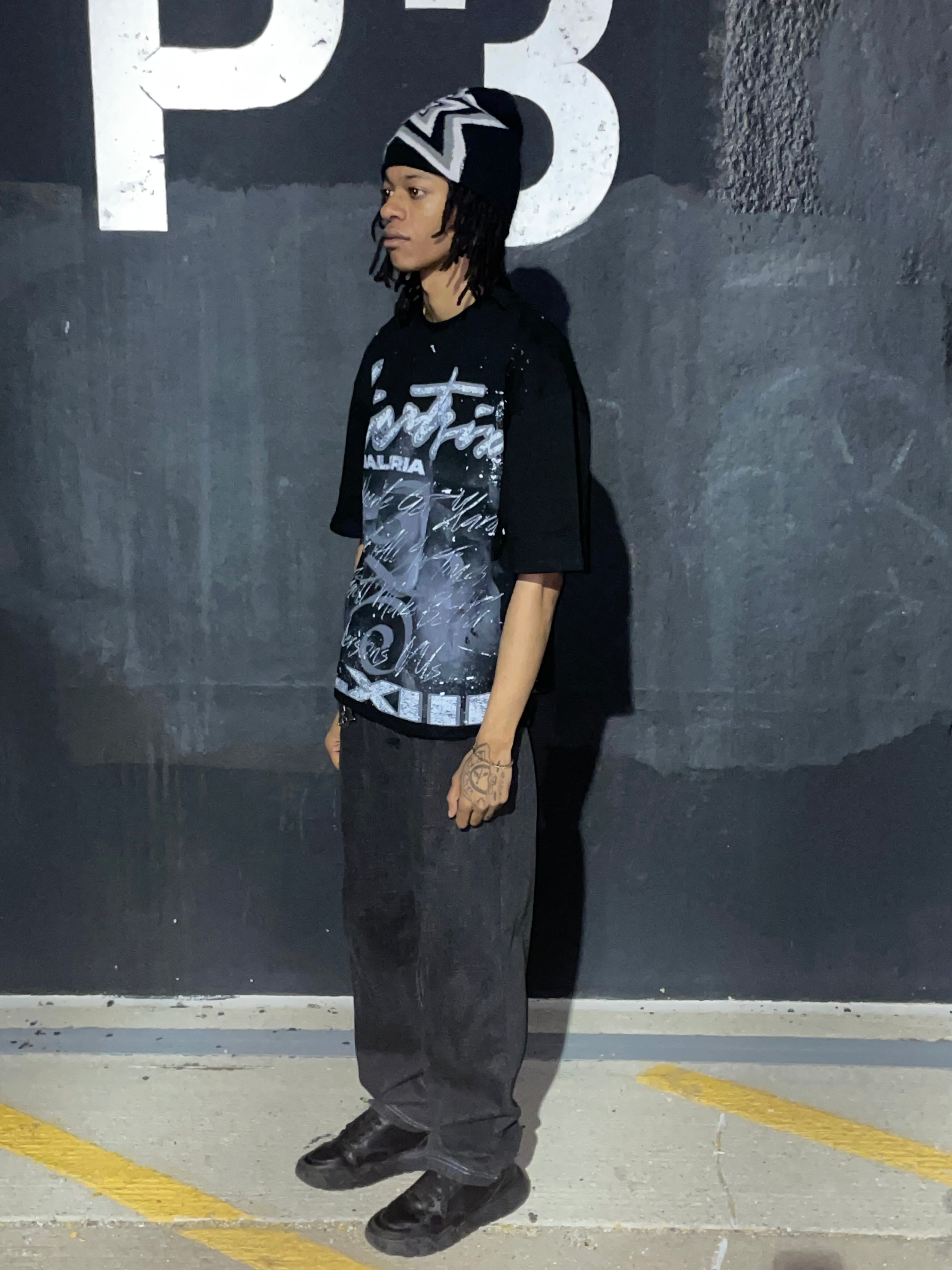 “Signature” Oversized Tee